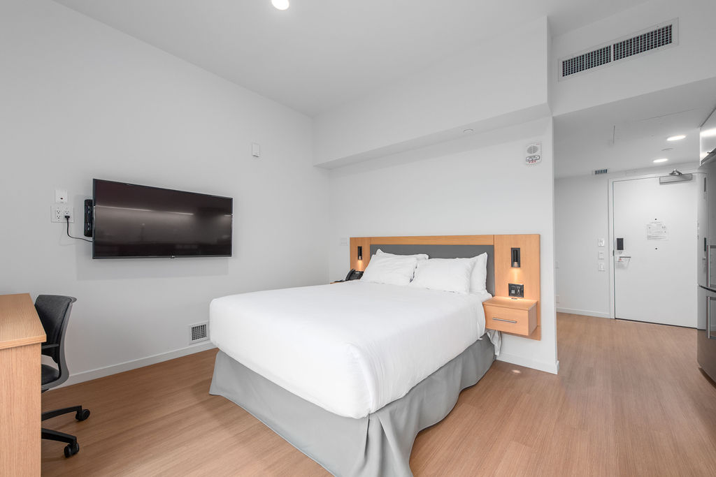 West Coast Suites bedroom